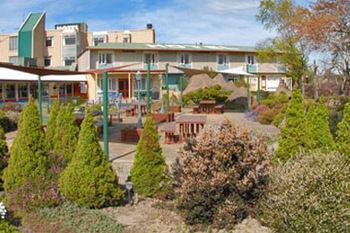Equestrian Hotel Крайстчърч Екстериор снимка